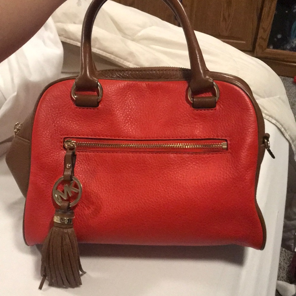 Micheal Kors purse